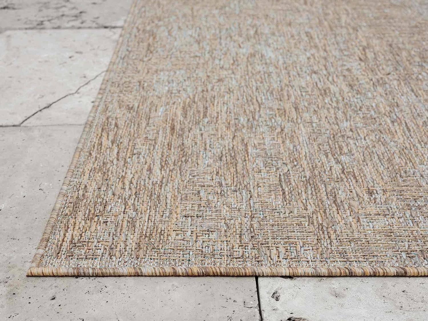 Abstract Outdoor Rug – Waterproof and Fade-Resistant – 5x7 & 8x10